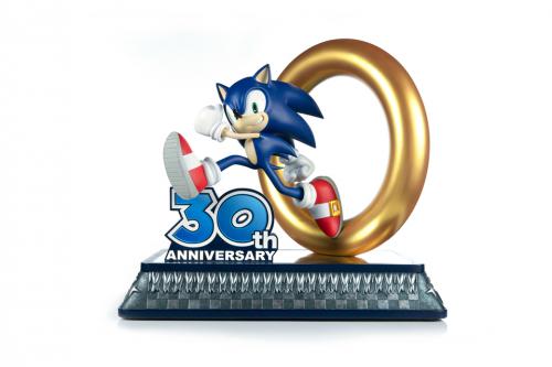 ST Sonic The Hedgehog 30Th: Sonic 42cm -RESINA
